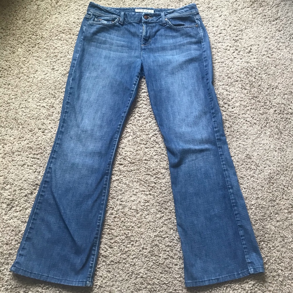 Joe’s Jeans size W32. Lightly worn